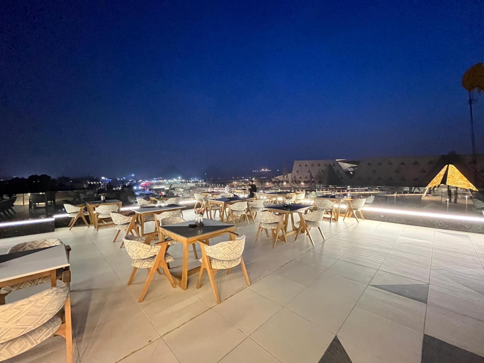 Royal Great Pyramid Inn Kafr Ghatati Buitenkant foto