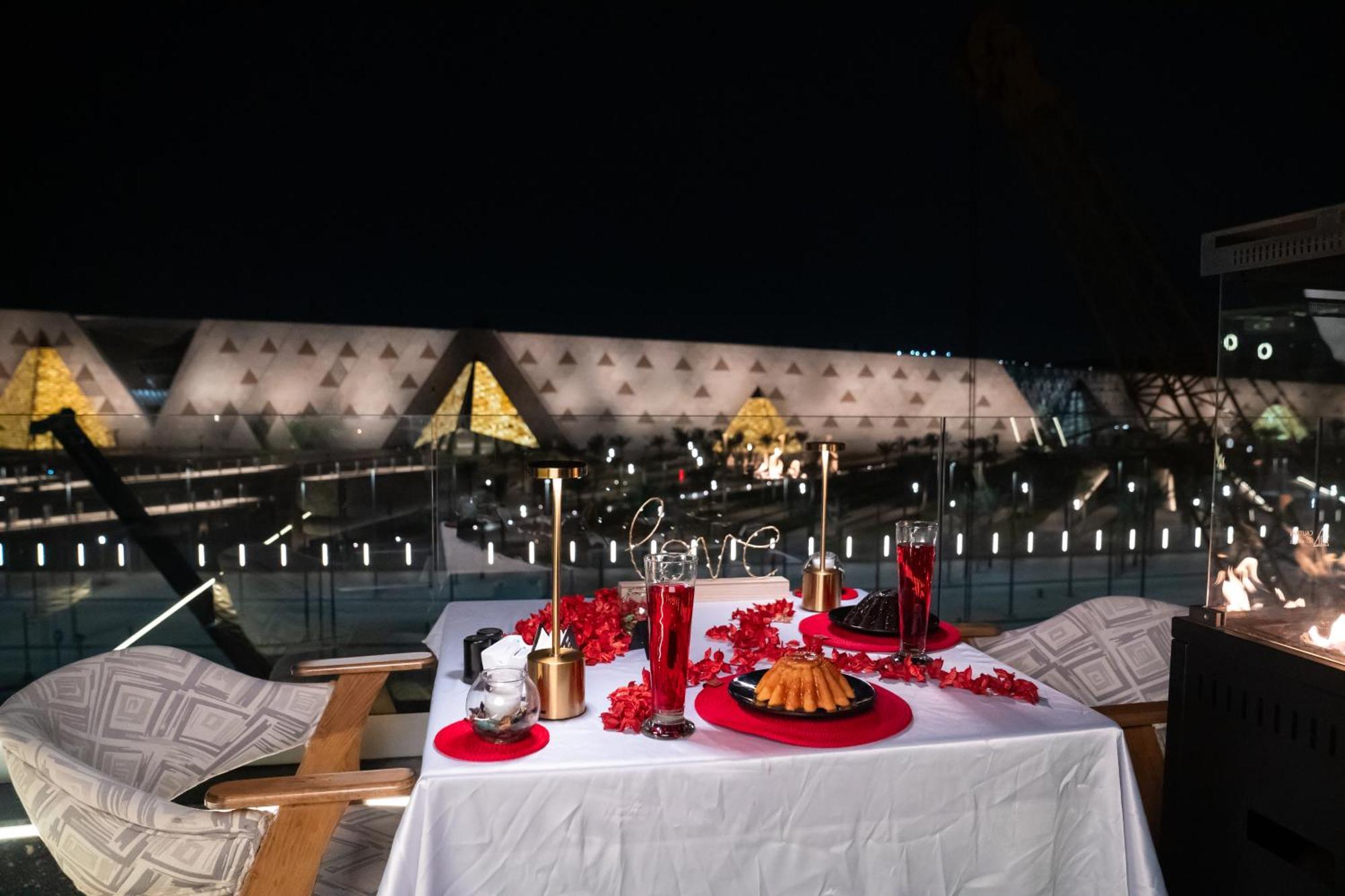 Royal Great Pyramid Inn Kafr Ghatati Buitenkant foto